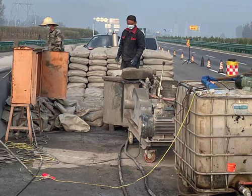 济水街道高速路病害处理